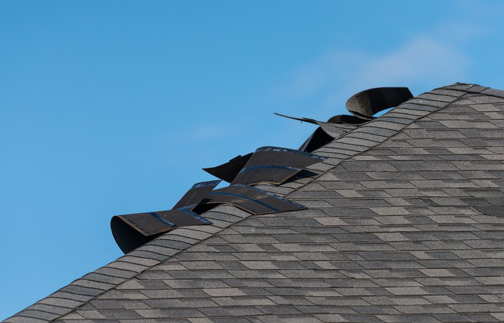 How To Deal With Wind Damage To Your Roof